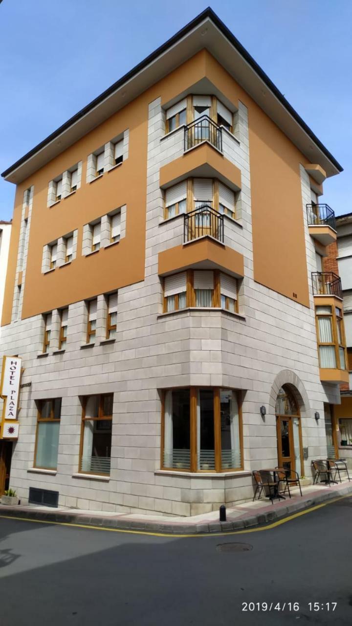 Hotel Plaza Cangas de Onís Exterior photo